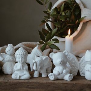 Majas Cottage - LYCKOFIGUR I GÅVOBOX (Tokens)